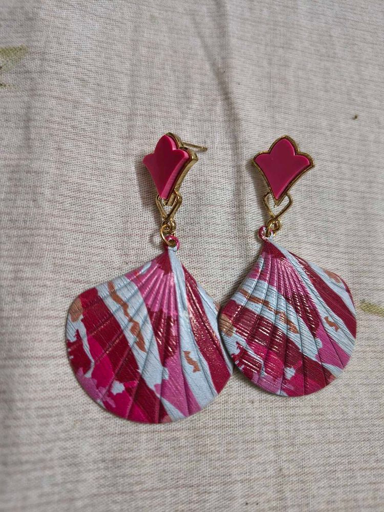 Shell Dangle Earrings