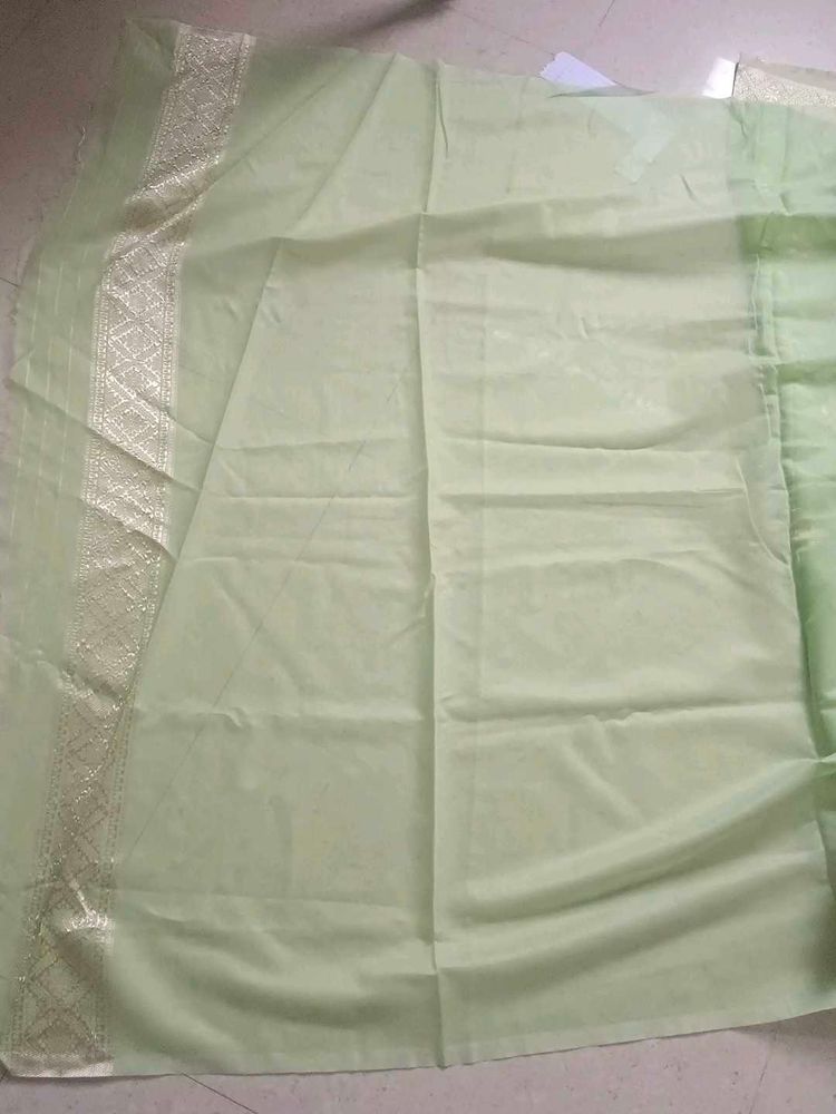 Pista Colour Saree With Attached Blouse Piece