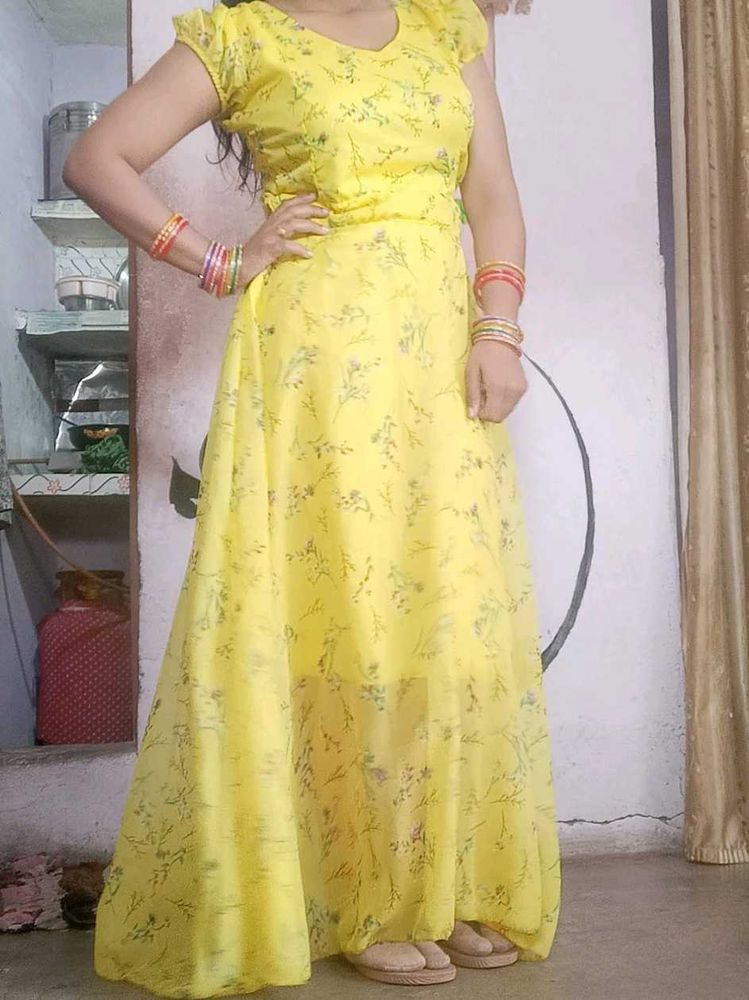Floral Yellow Maxi Dress💓