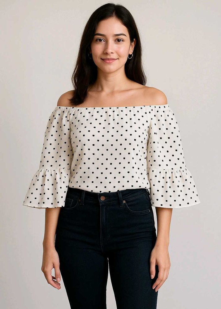 🛍️Polka Dot Cold Shoulder Top &amp; Black Jeans ⭐⭐⭐⭐⭐