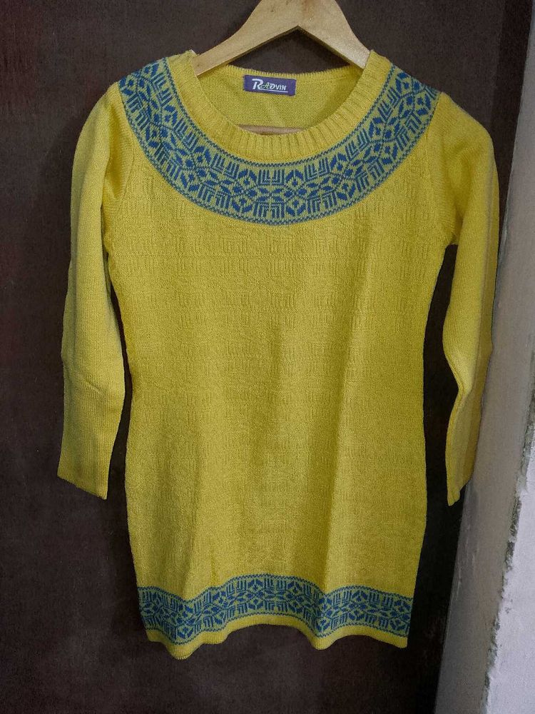Yellow Knit Top with Blue Pattern