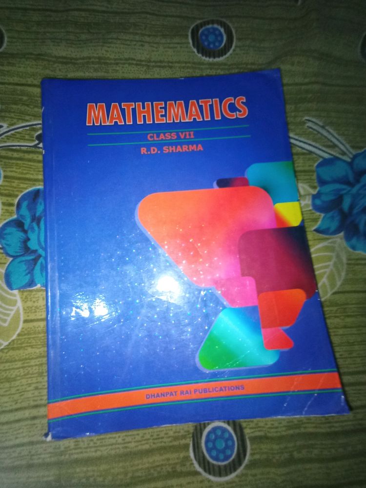 I am selling RD Sharma of class 7