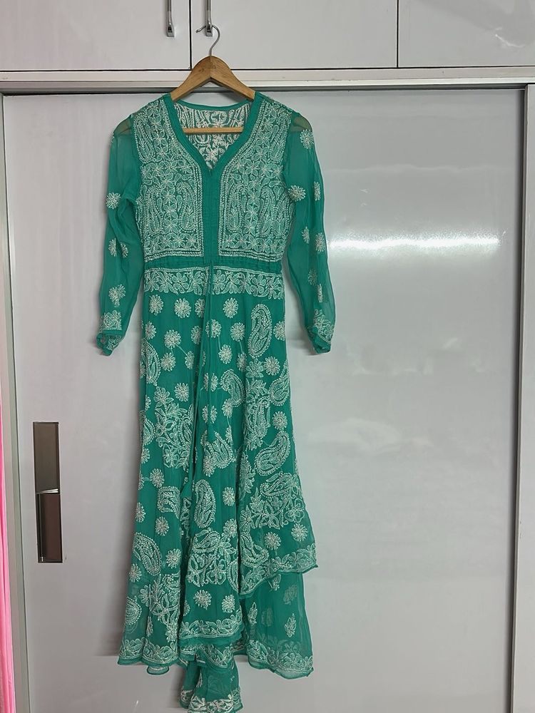 Elegant Green Embroidered Kurta Set