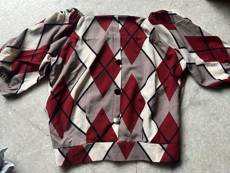 Red &amp; Cream Patterned Puff Sleeve Top