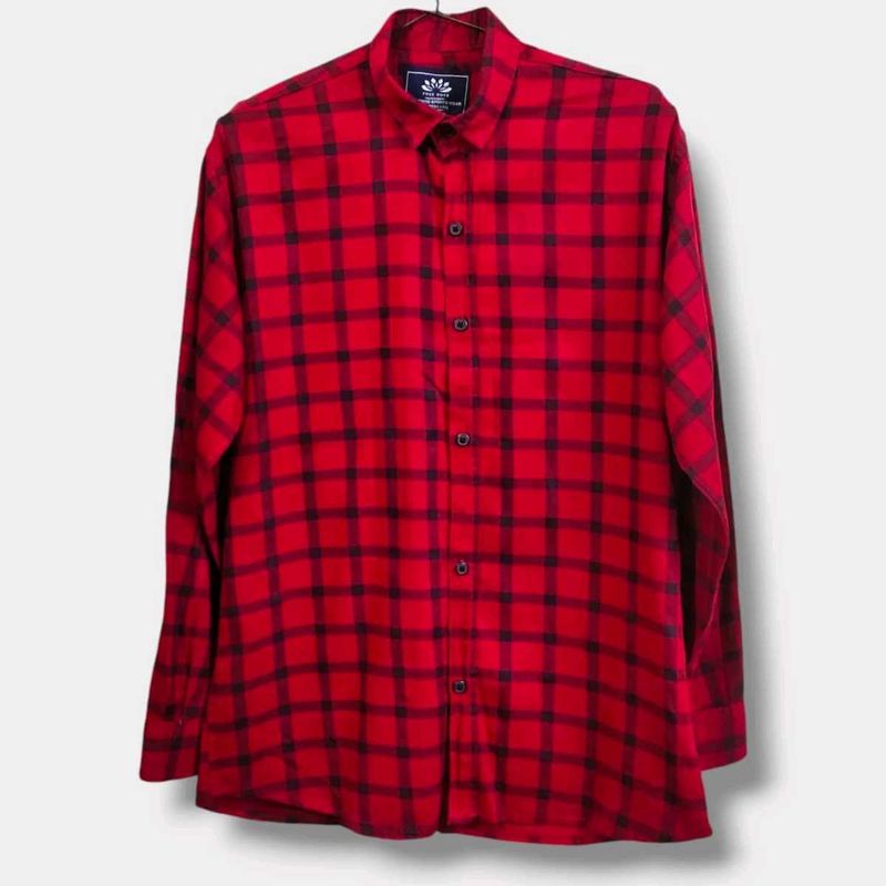 FREE GUYS RED CHECK SLIMFIT SHIRT