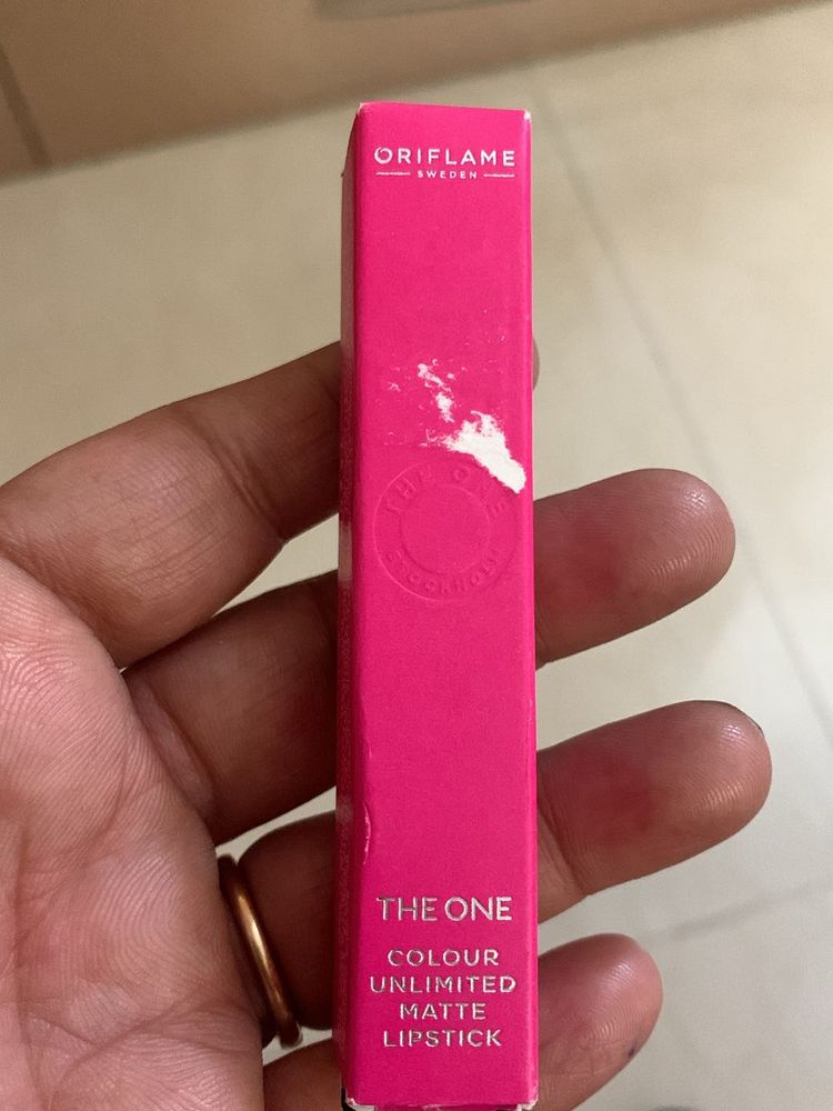 Resolute Red Colour Branded Lipstick