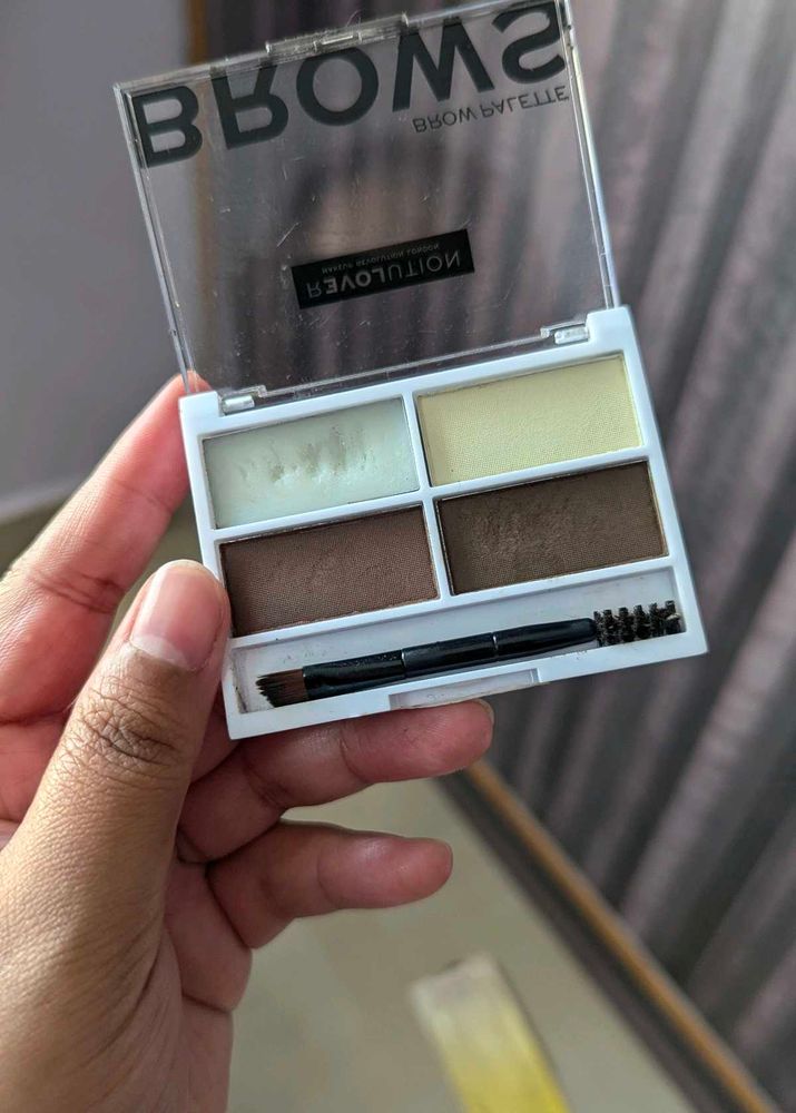 Makeup Revolution London - Brow Palette - Dark