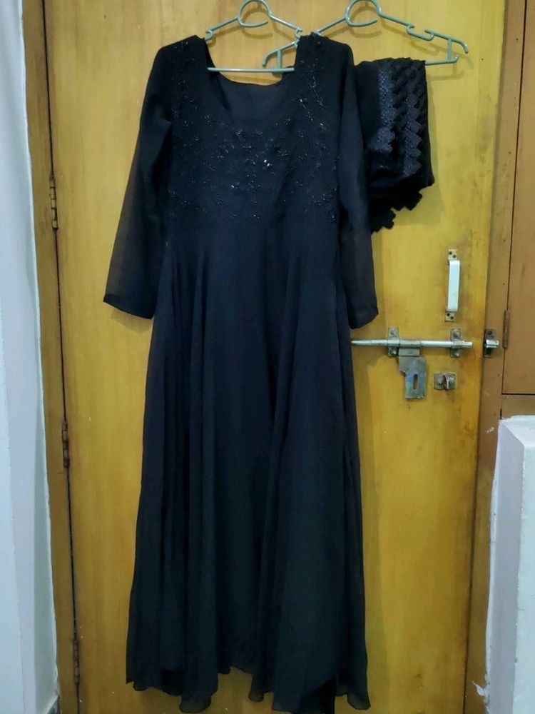Elegant Black flared anarkali gown and dupatta set