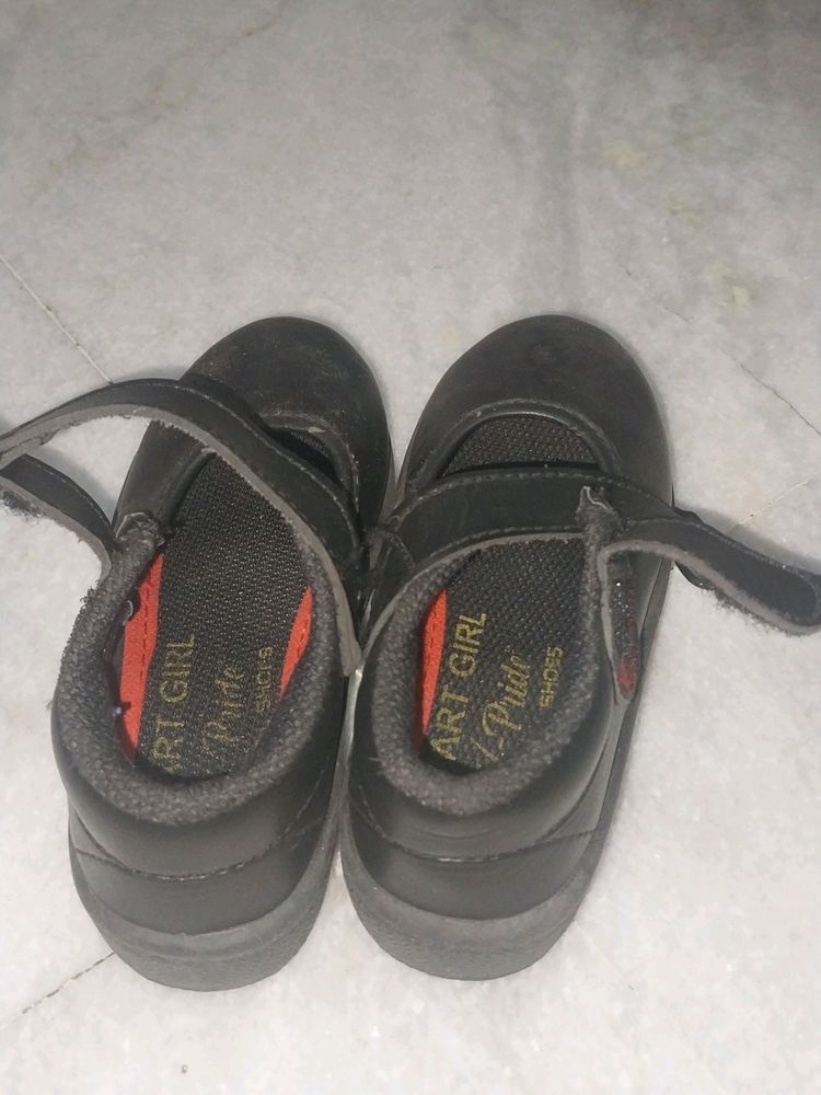 School Black Shoes
