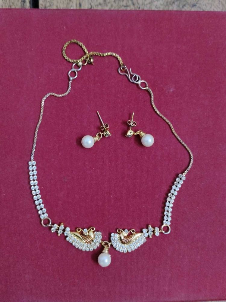 Pearl Necklace &amp; Earring Set