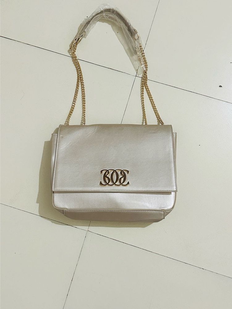 Elegant  Beige Shoulder Bag