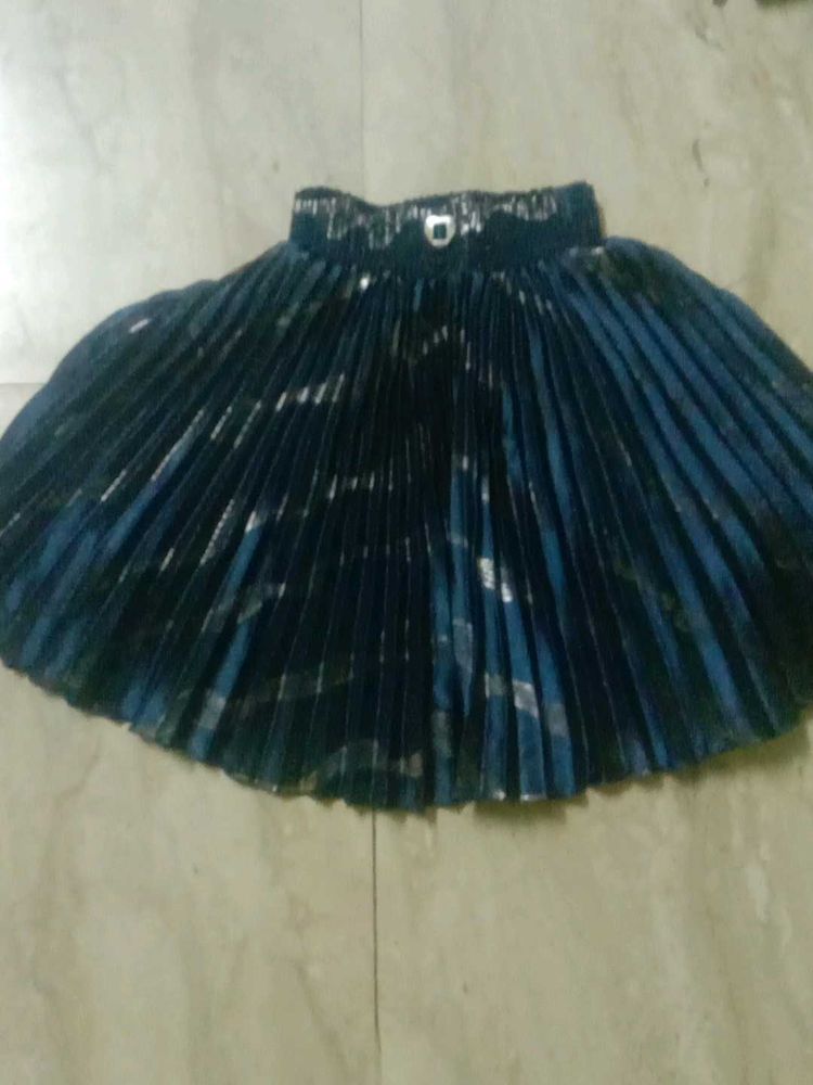 Pleated Skirt and top 3yrs