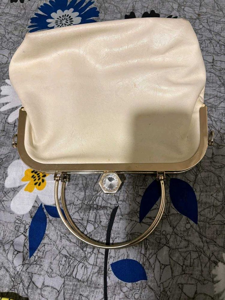Very Pretty Bag And Good Quality