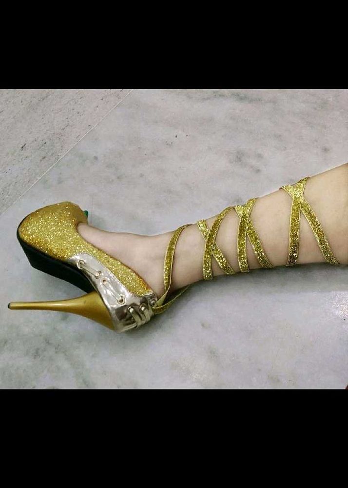 goden glitter heel🥰