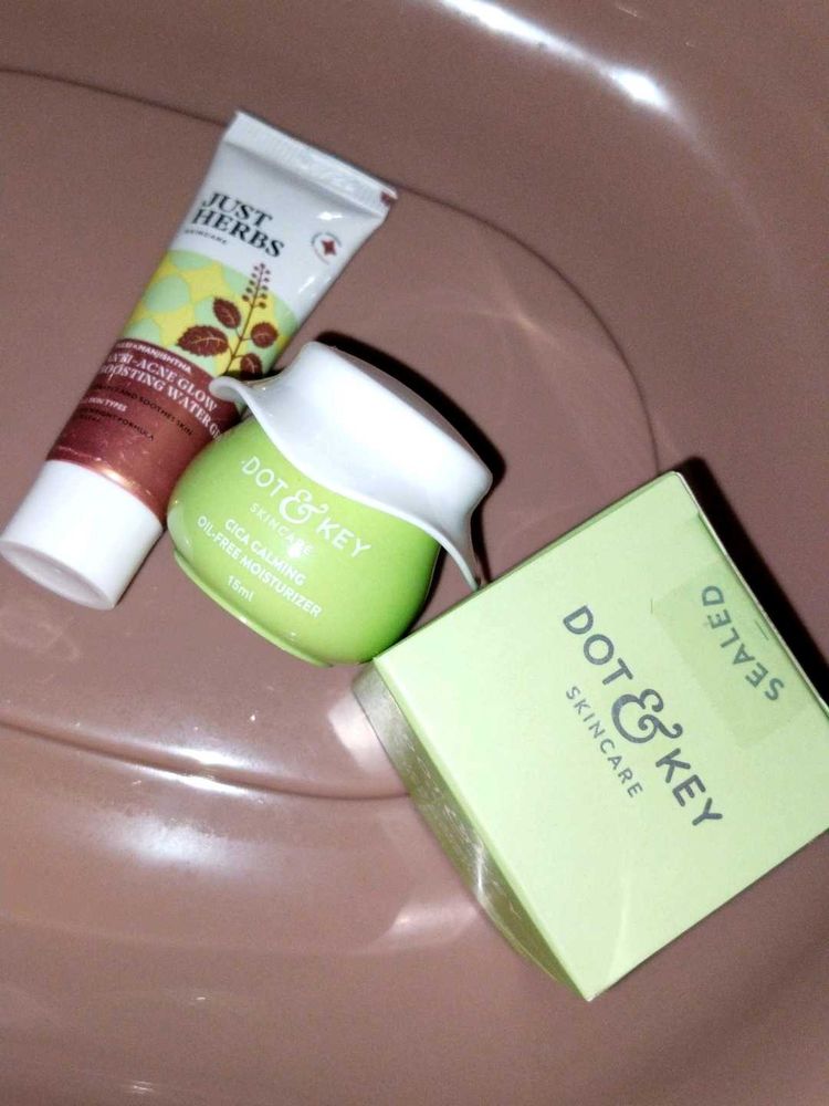 Cica&amp; Niacinamide Moisturizer Dot And Key