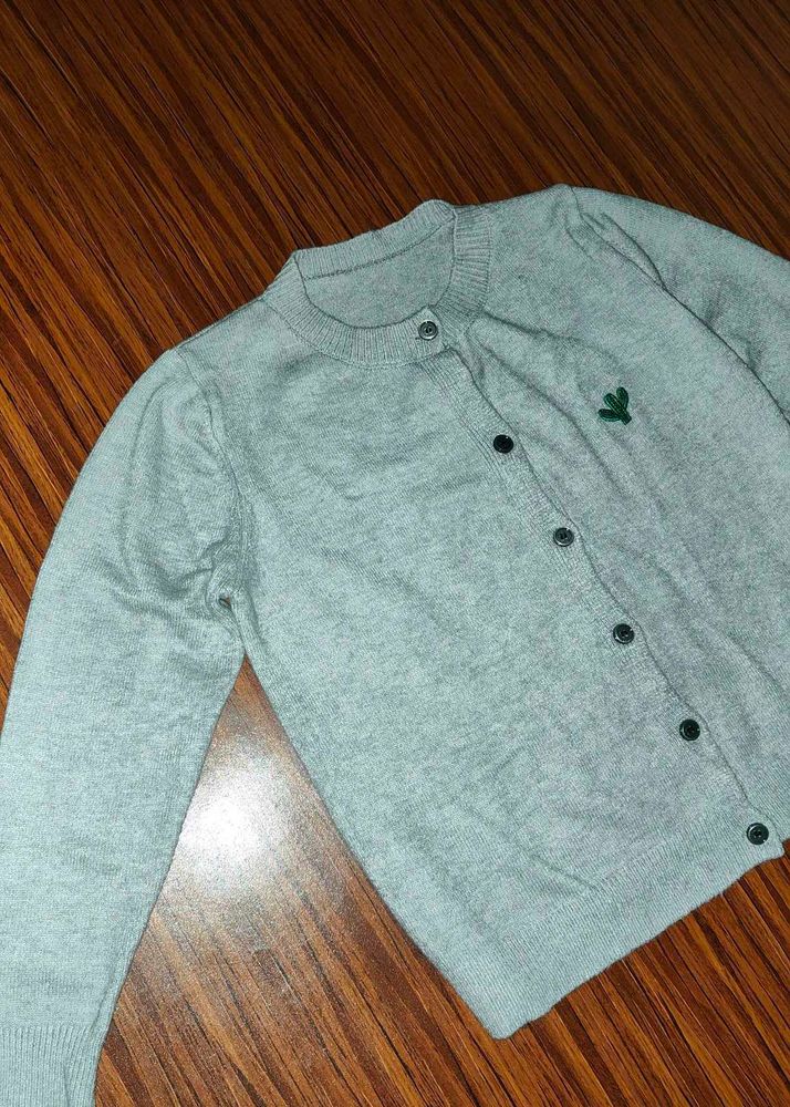 grey sweatshirt | women