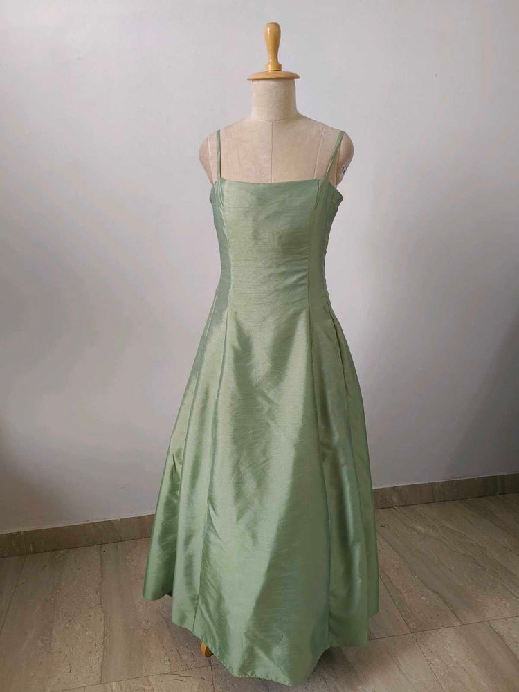 Pretty Gown