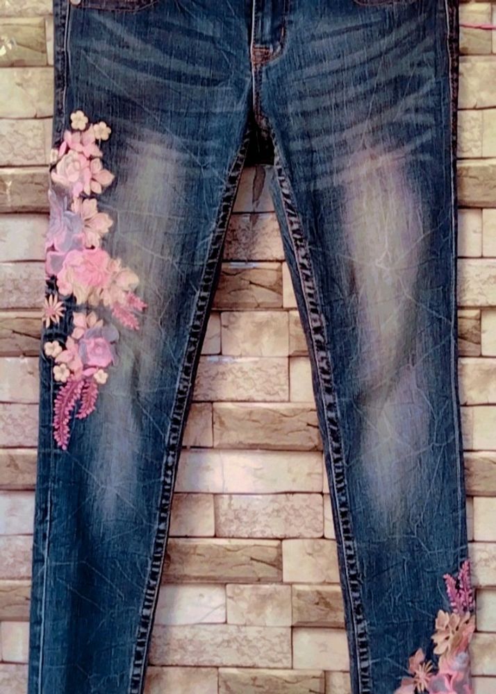 Floral Embroidery Blue Jeans For Women