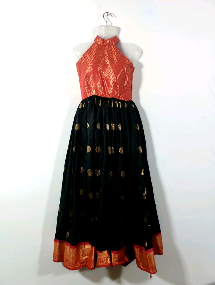 Black &amp; Red Ethnic Women&#39;s Gown
