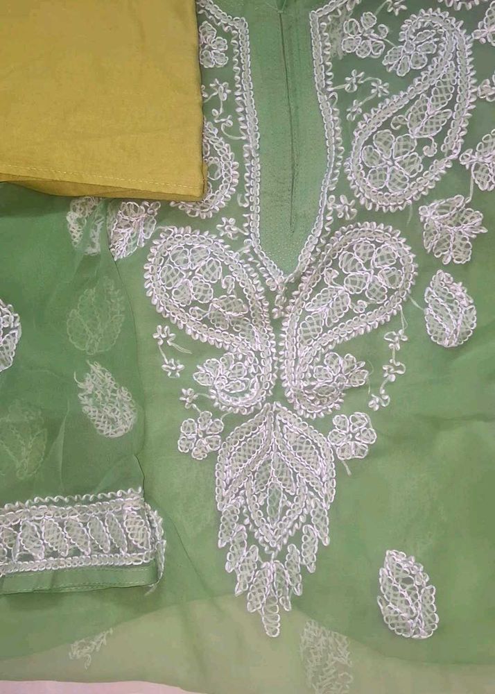 Chikankari Green Kurti with inner