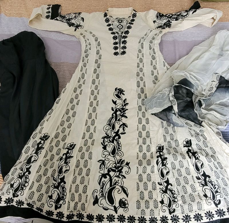 Price Drop- Partywear Embroidered Kurta Set