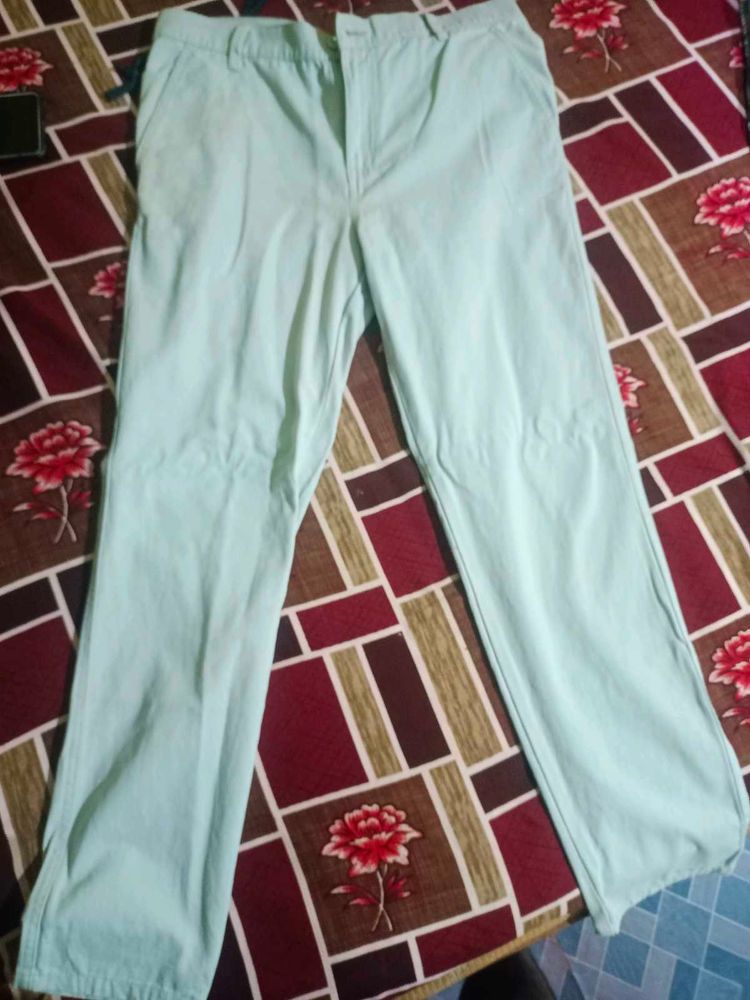 Casual white slim fit chinos