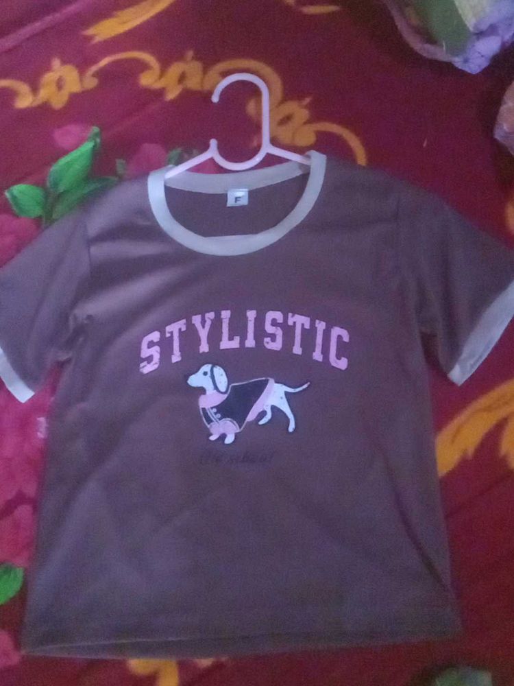 Cute Graphic Tee with Dog Print