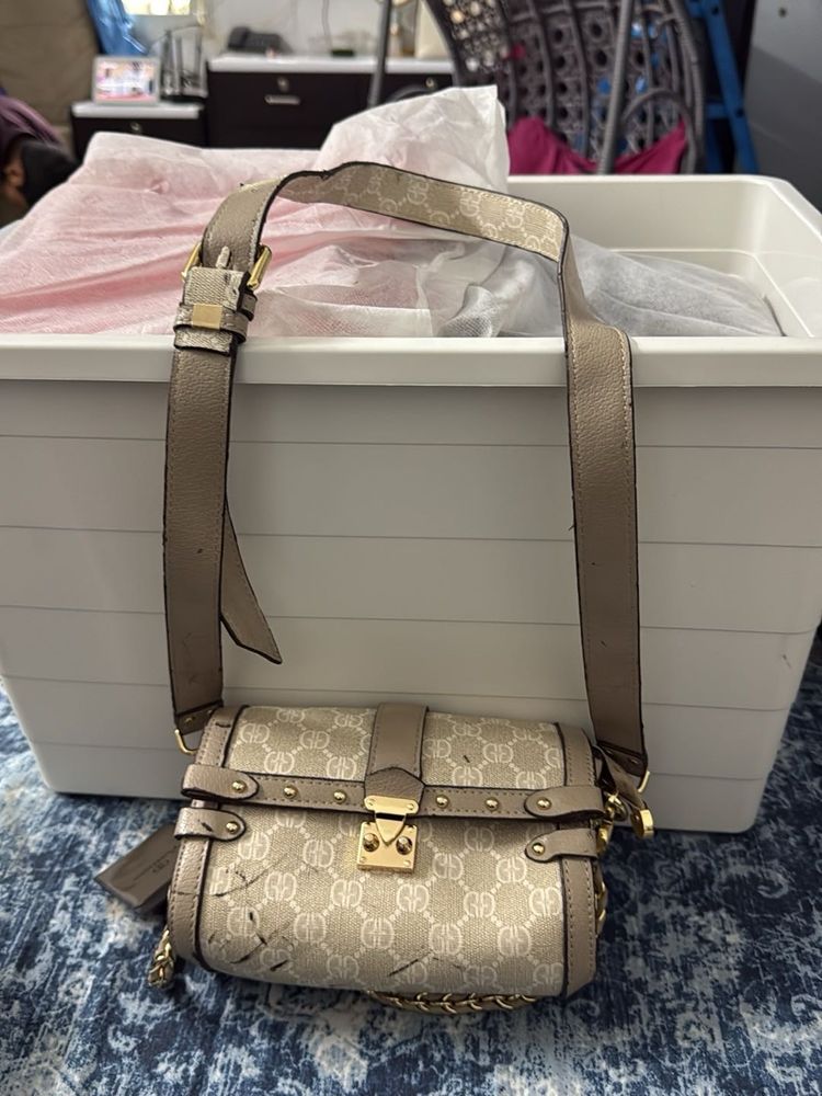 Crossbody Bag need to clean