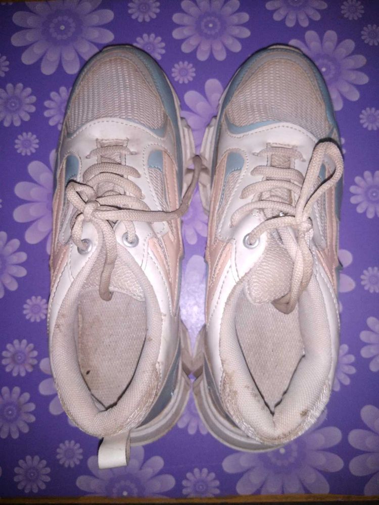 Women&#39;s Sneakers