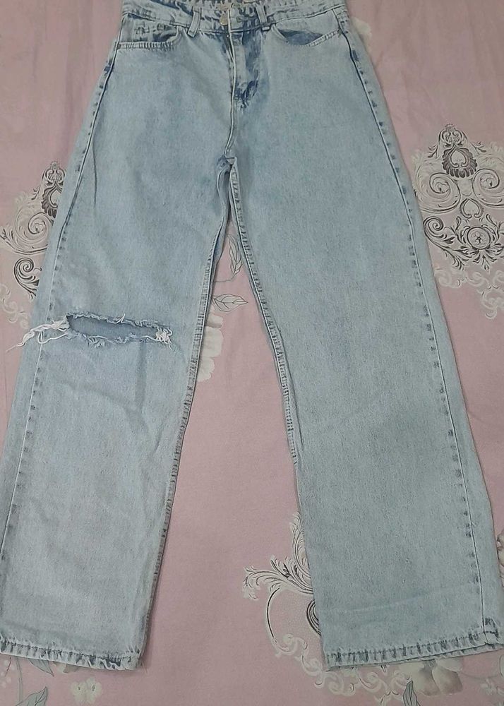 Baggy One-Side Ripped Light Blue Jeans