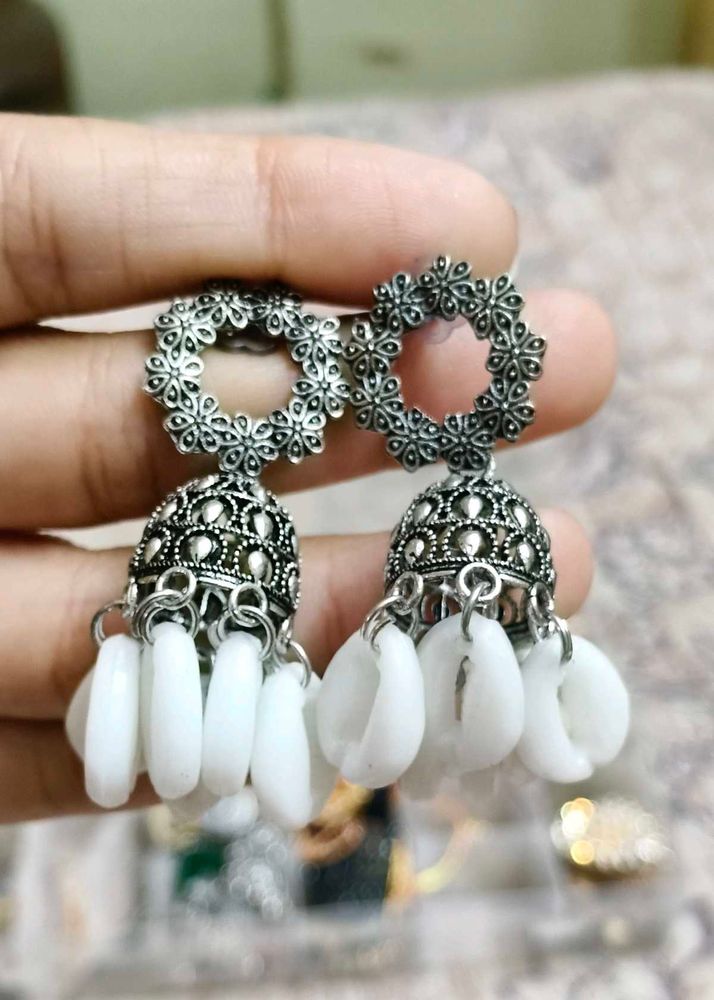 Jhumka Earrings with kavdi latkans
