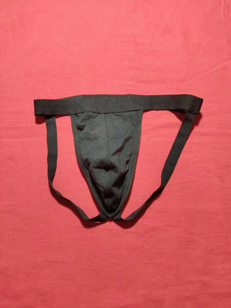 Man Thong Size 32/34