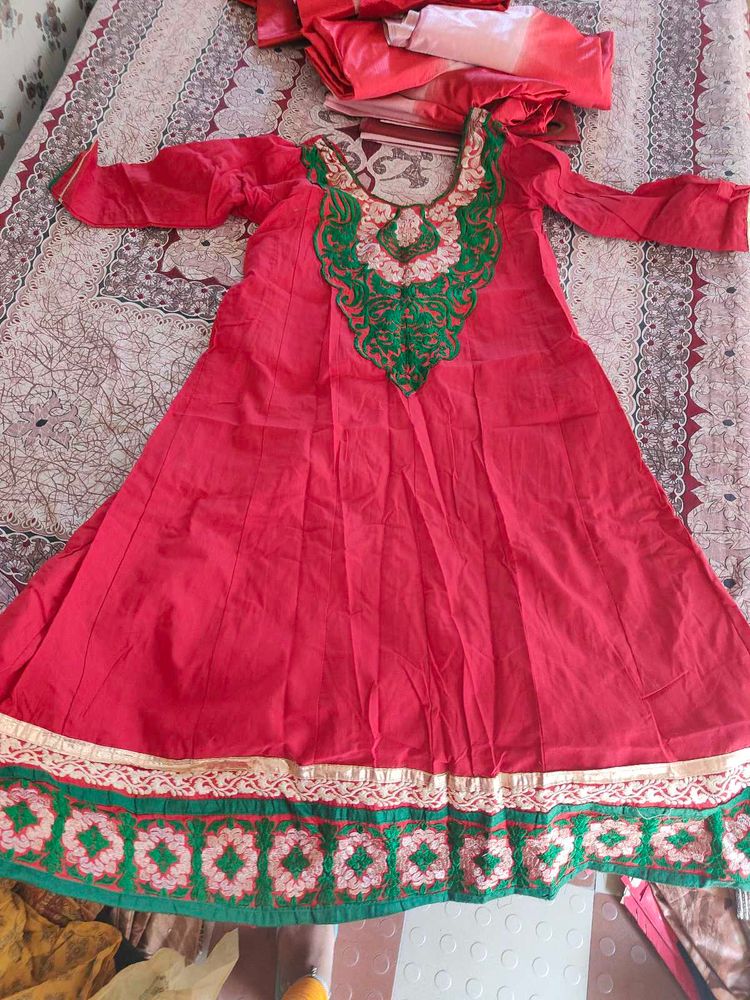 Red Embroidered Kurta