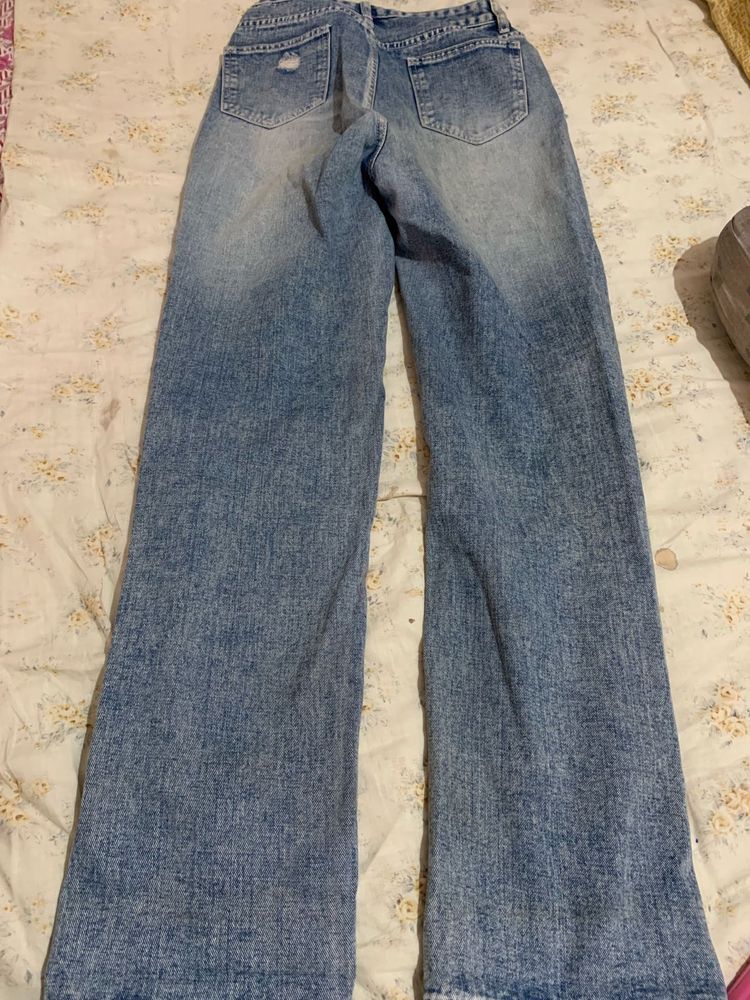 Distressed Light Wash Wide Leg Jeans