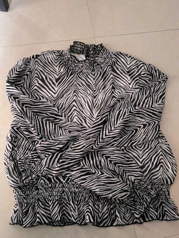 Western top - Black And White Stripes