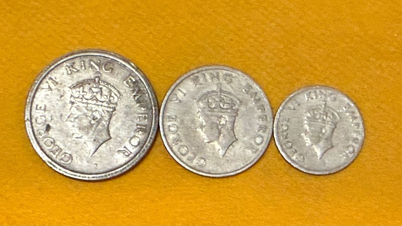 Set Of 3 Coins 1/4th, 1/2th N One Re