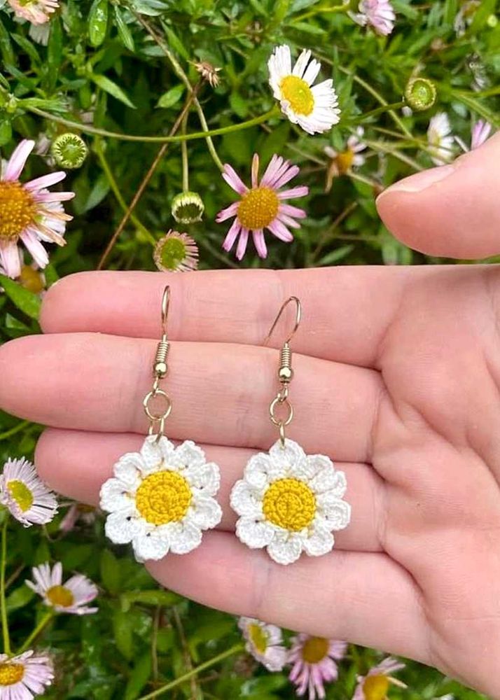 Daisy Crochet Earrings