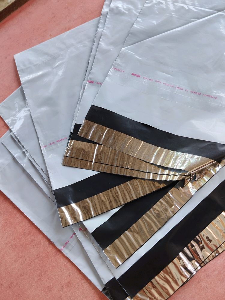 Packing Bags And Shipping Label