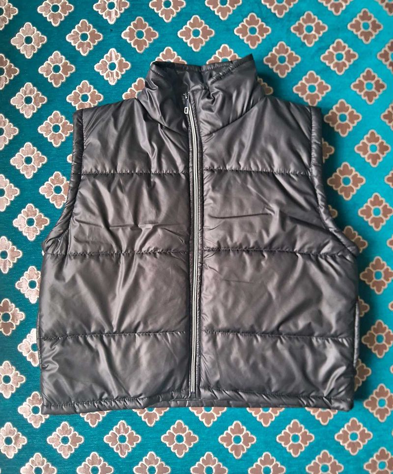 Black Cropped Half Jacket