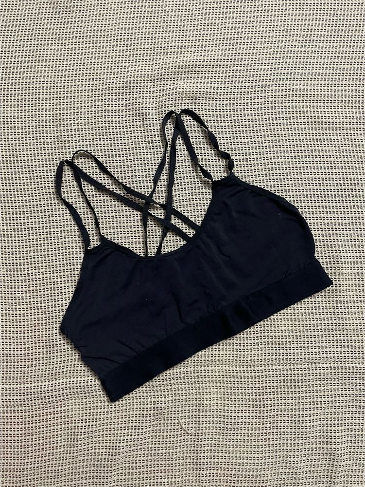 Black Sports Bra