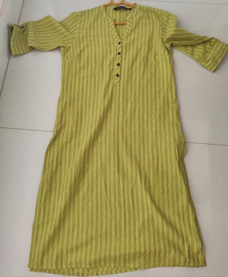 Green Printed Ethnic Collar 3/4th Sleeves Wom