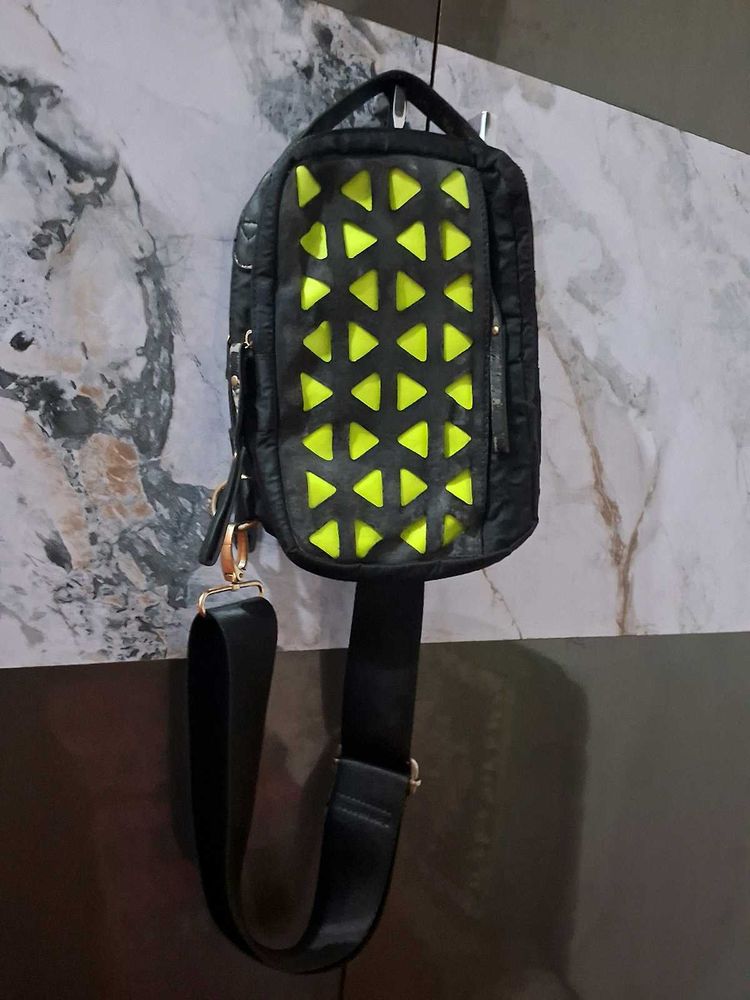 Sale 🎊🎉Sling Bag - Stylish &amp; Functional