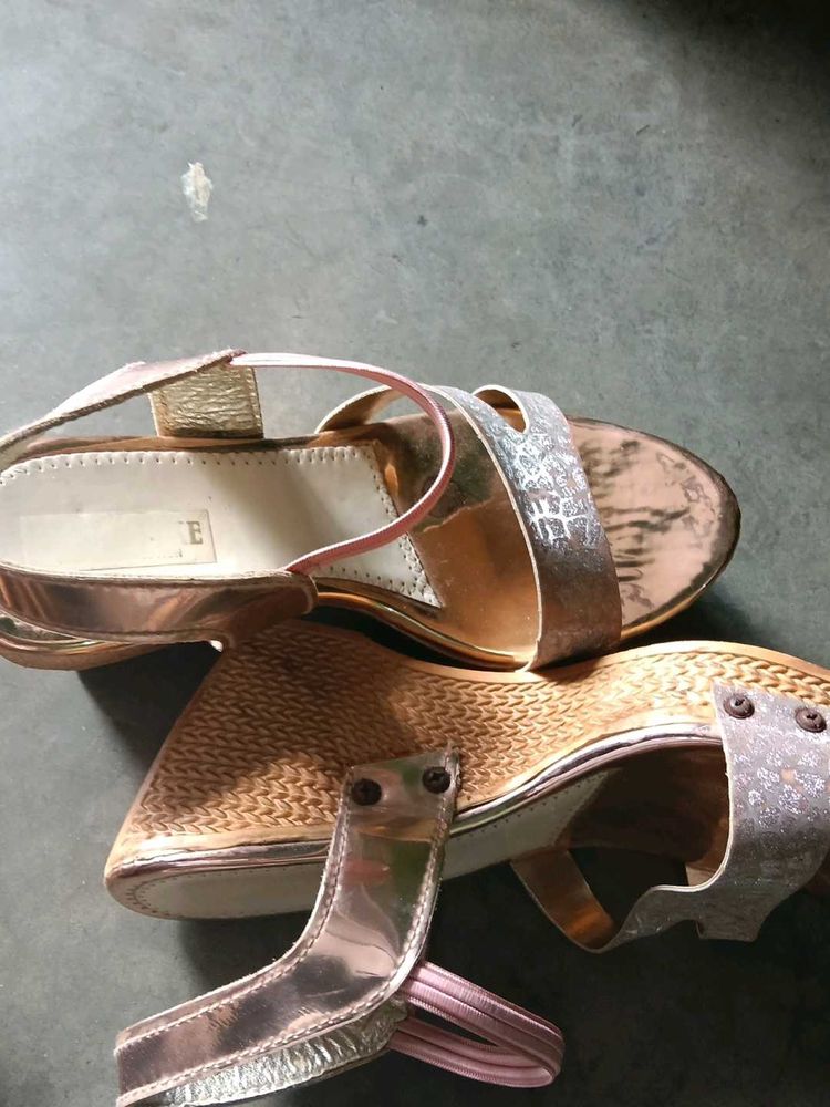 girls heel  fasion stylees