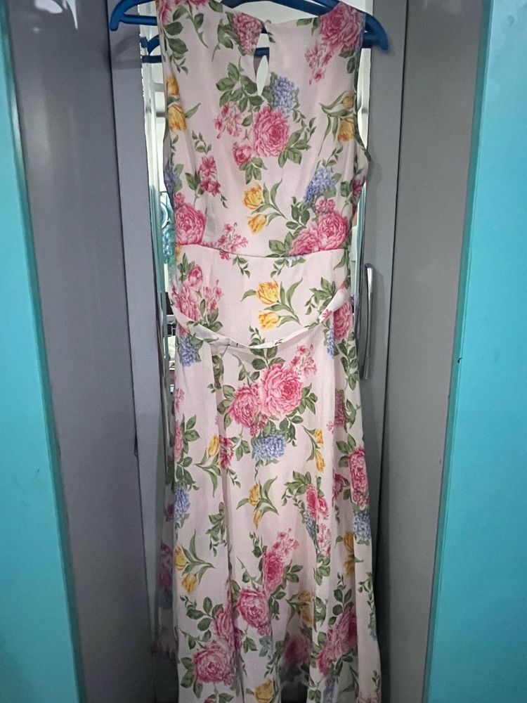 Floral Print Sleeveless Midi Dress