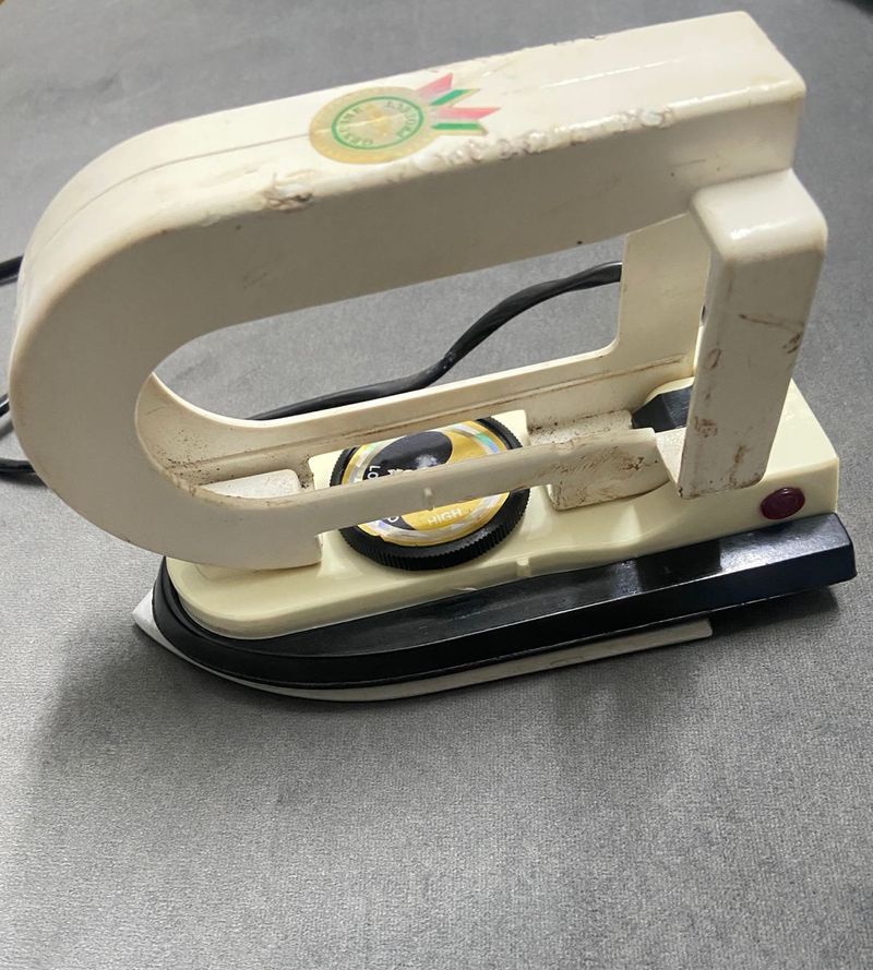 Foldable Travel Iron