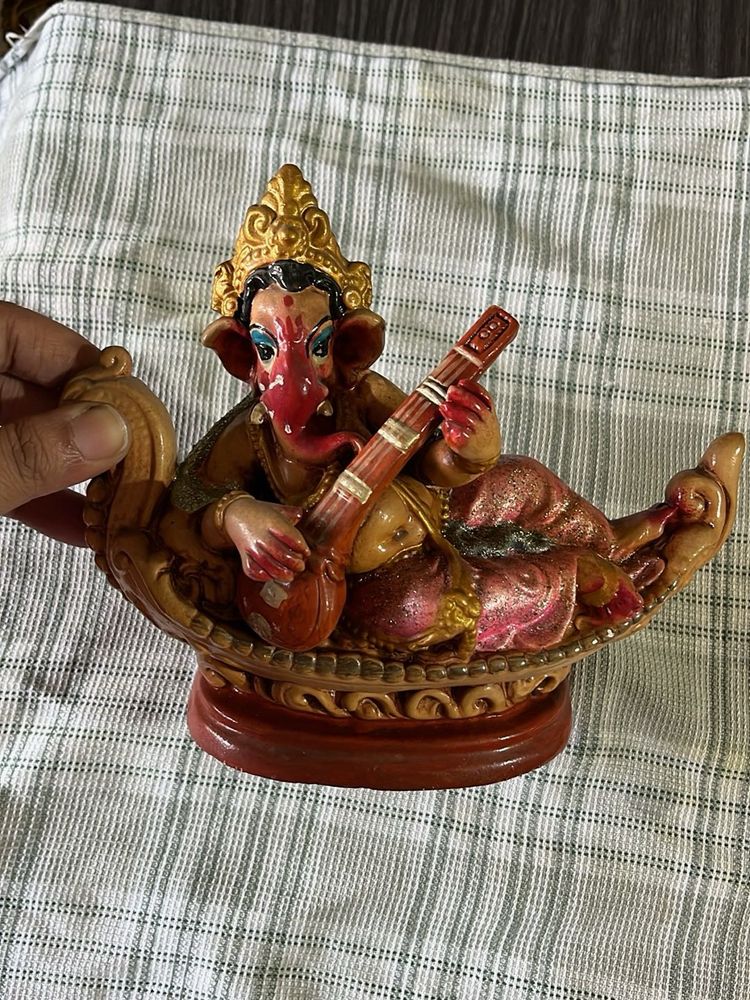 Ganesha Showpiece