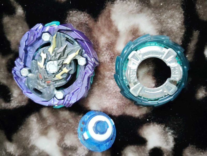 Beyblade Burst Dread Bahamut
