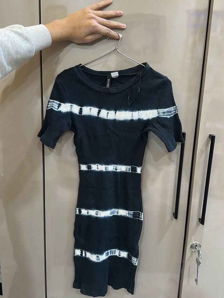 Tie-Dye Bodycon Mini Dress (size XS)