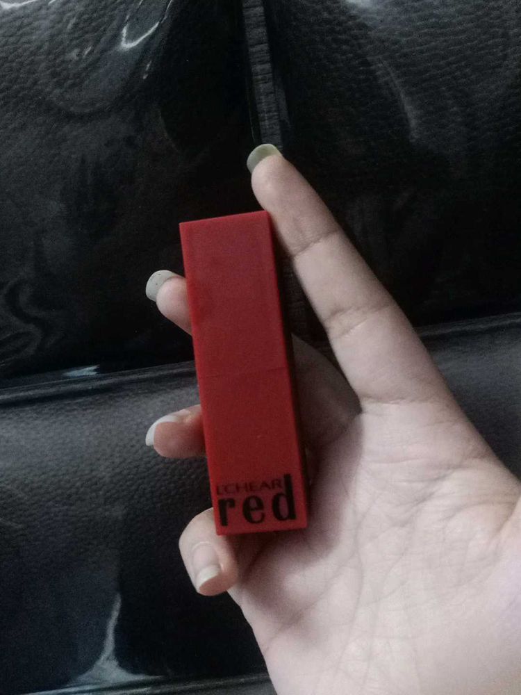 L&#39;Chear Red Lipstick
