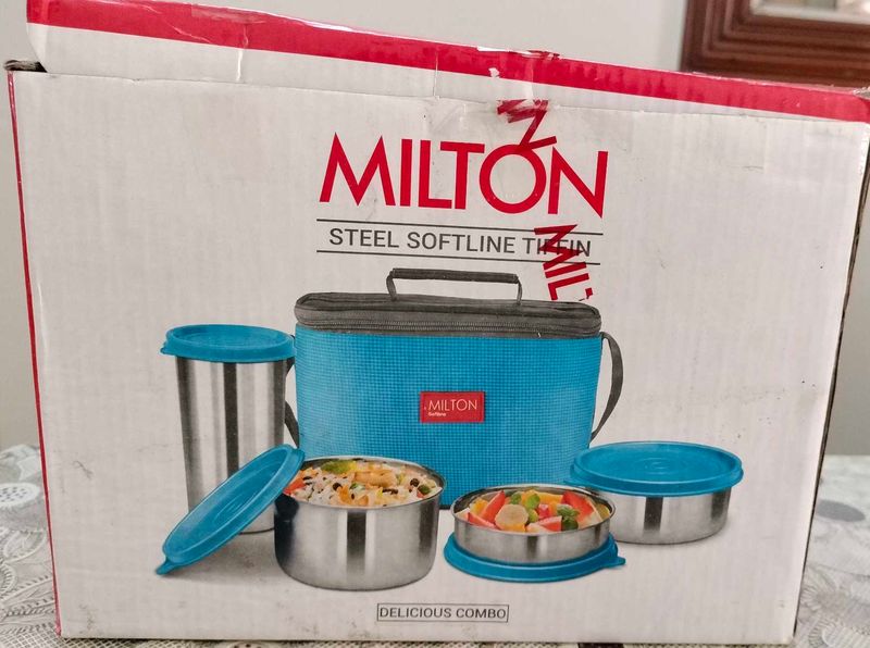 Milton Lunch Tiffin Box Set